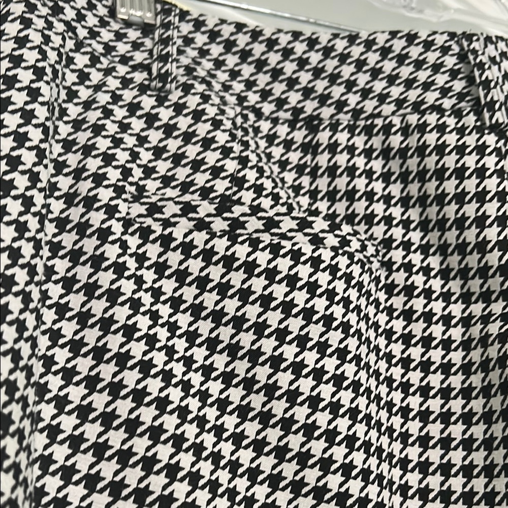 Jones New York Black and White Houndstooth Straight Leg Pants - Picture 11 of 12